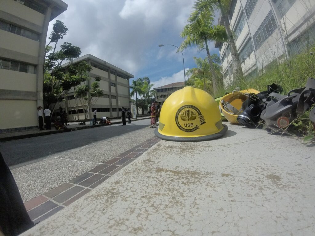 Nuevos Equipos para los Bomberos Voluntarios de la USB